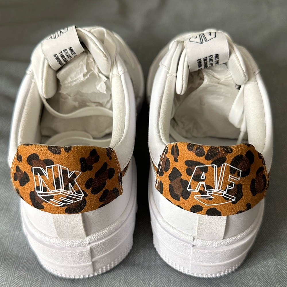 Women's Air Force 1 Pixel
Leopard - Picture 8 of 9